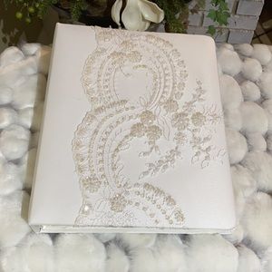 Beverly Clark Ivy Lane Design Victorian Collection